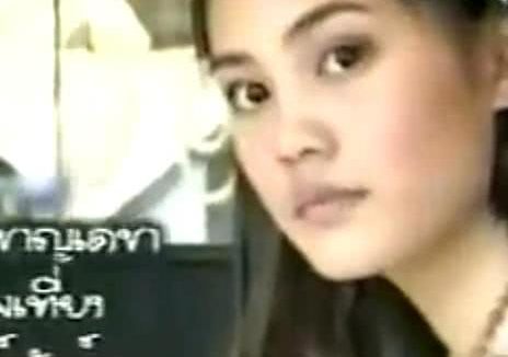 《情定月亮岛》百度云网盘夸克下载.阿里云盘.中字.(2003)